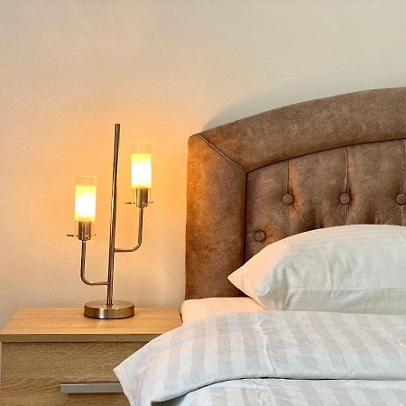 Apartpoltava Стильні 2-Кімн Апартаменти Біля Пд "Листопад" Закрита Парковка, Чек Прро Ngoại thất bức ảnh